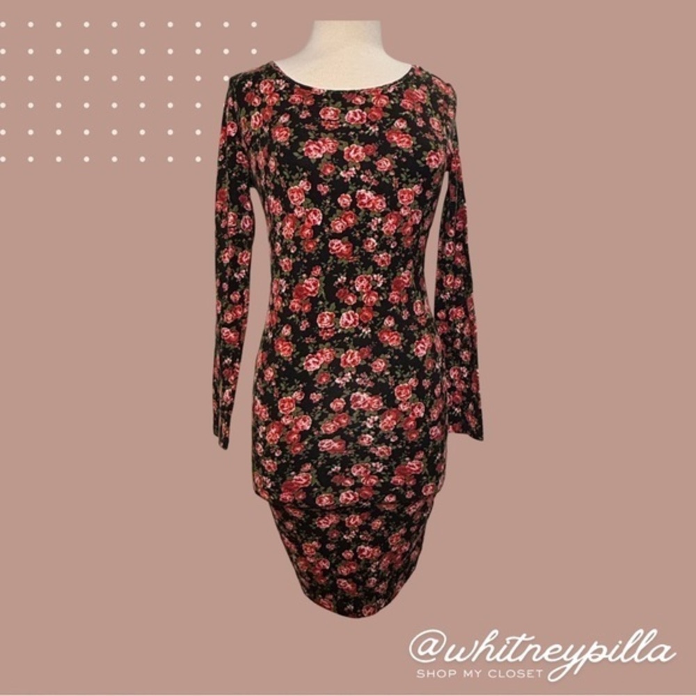 Forever 21 Bodycon Dress Long Sleeve Scoop Back Black Red pink floral size Large